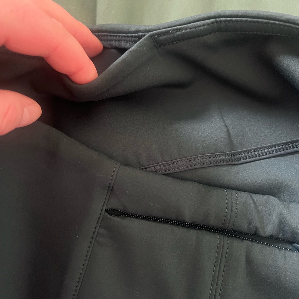 Lululemon Green / Dark Fuel Cityfarer Skirt | Size 8 | Like New - Picture 8 of 9